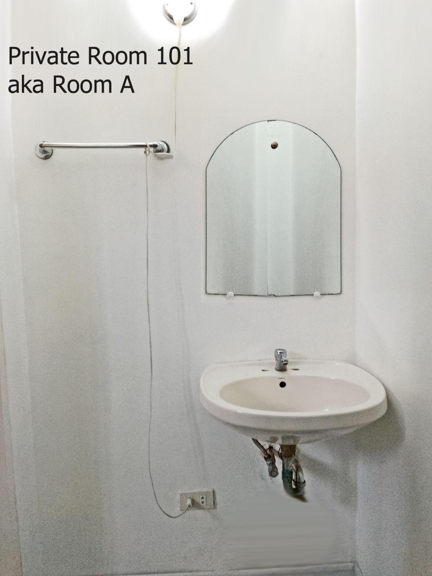 Leizel'S Bed & Breakfast Palompon 외부 사진