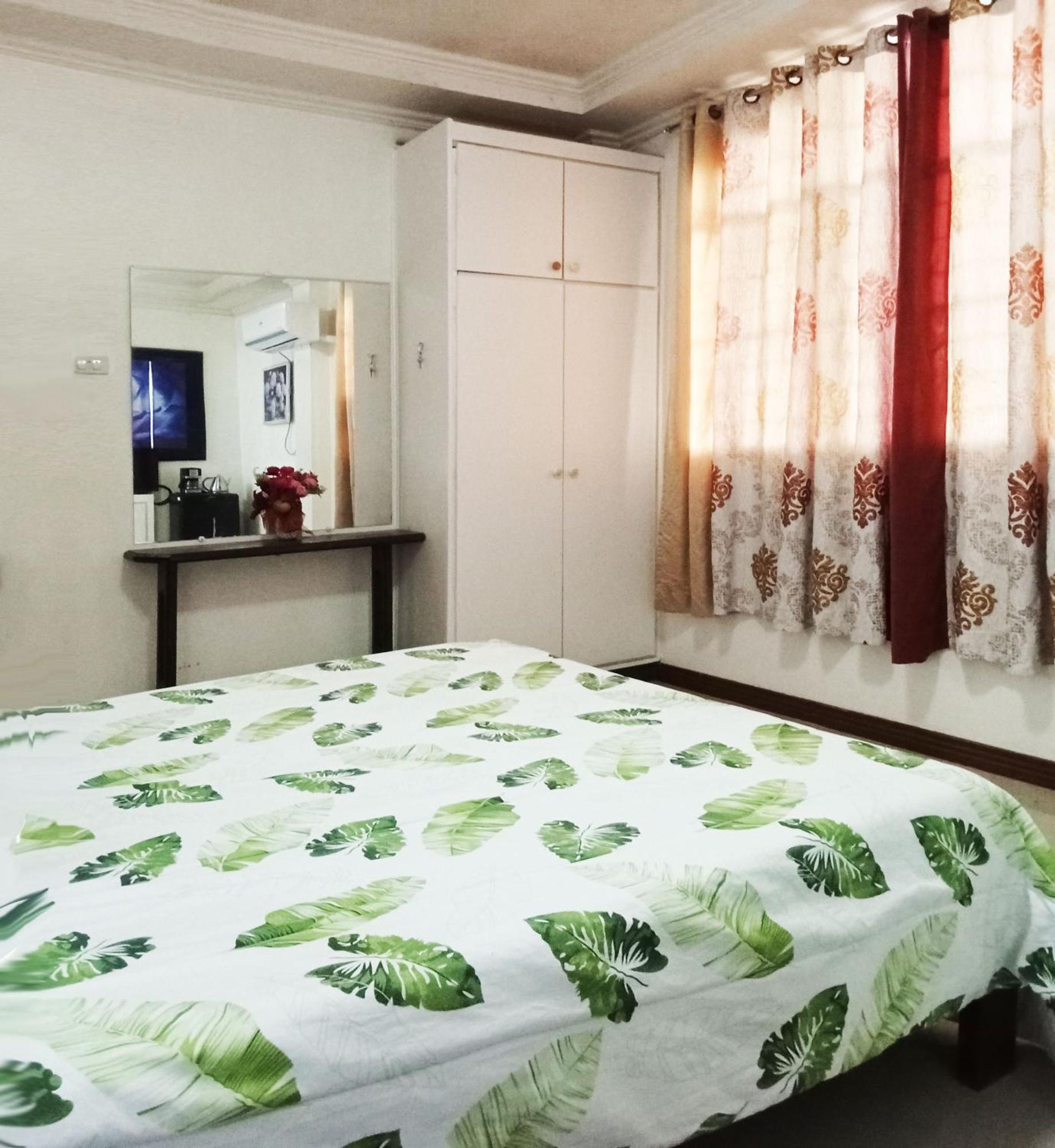 Leizel'S Bed & Breakfast Palompon 외부 사진