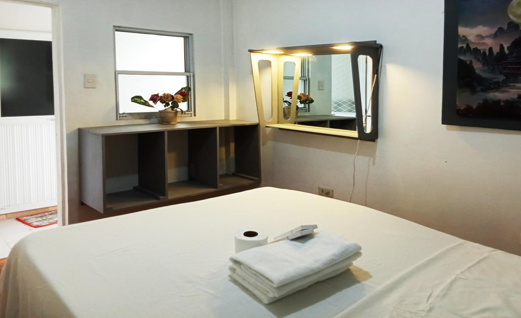 Leizel'S Bed & Breakfast Palompon 외부 사진